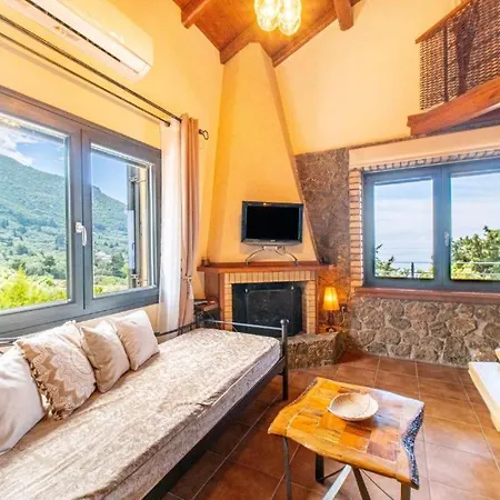Nikolas Stone House With Stynning Seaview Paramonas (Corfu)