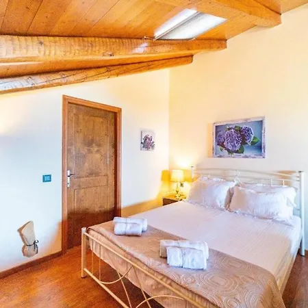 Vila Nikolas Stone House With Stynning Seaview