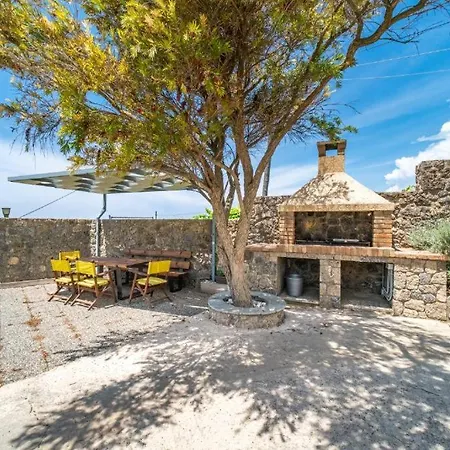 Vila Nikolas Stone House With Stynning Seaview *