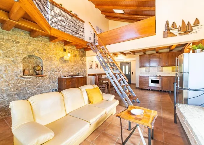 Nikolas Stone House With Stynning Seaview Villa