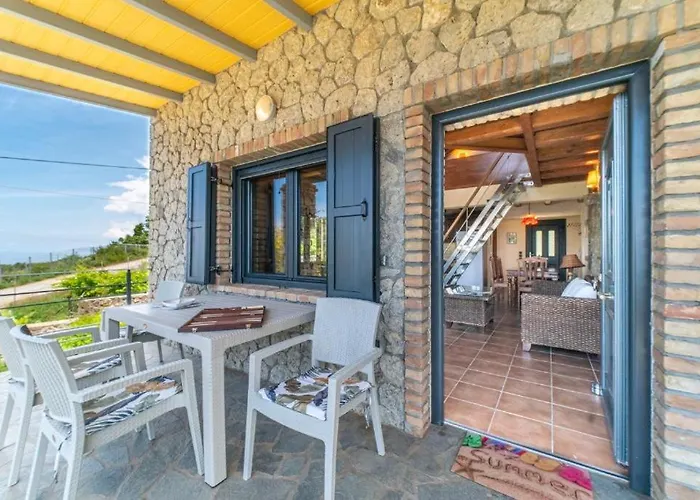 빌라 Nikolas Stone House With Stynning Seaview 파라모나스