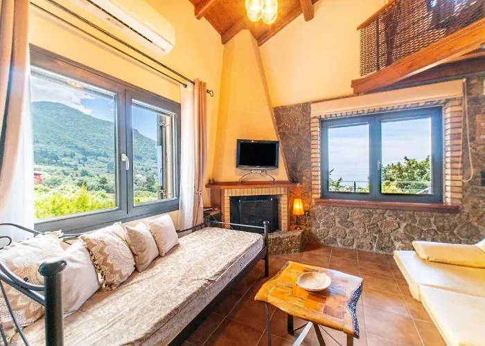 Nikolas Stone House With Stynning Seaview Paramonas (Corfu)