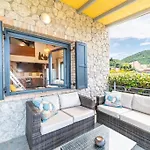 Nikolas Stone House With Stynning Seaview Paramonas