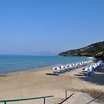 Nikolas Stone House With Stynning Seaview וילה