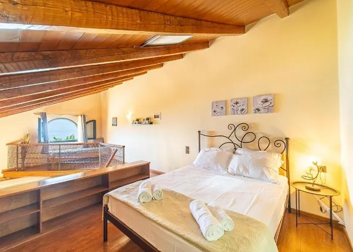 Nikolas Stone House With Stynning Seaview Paramonas (Corfu)